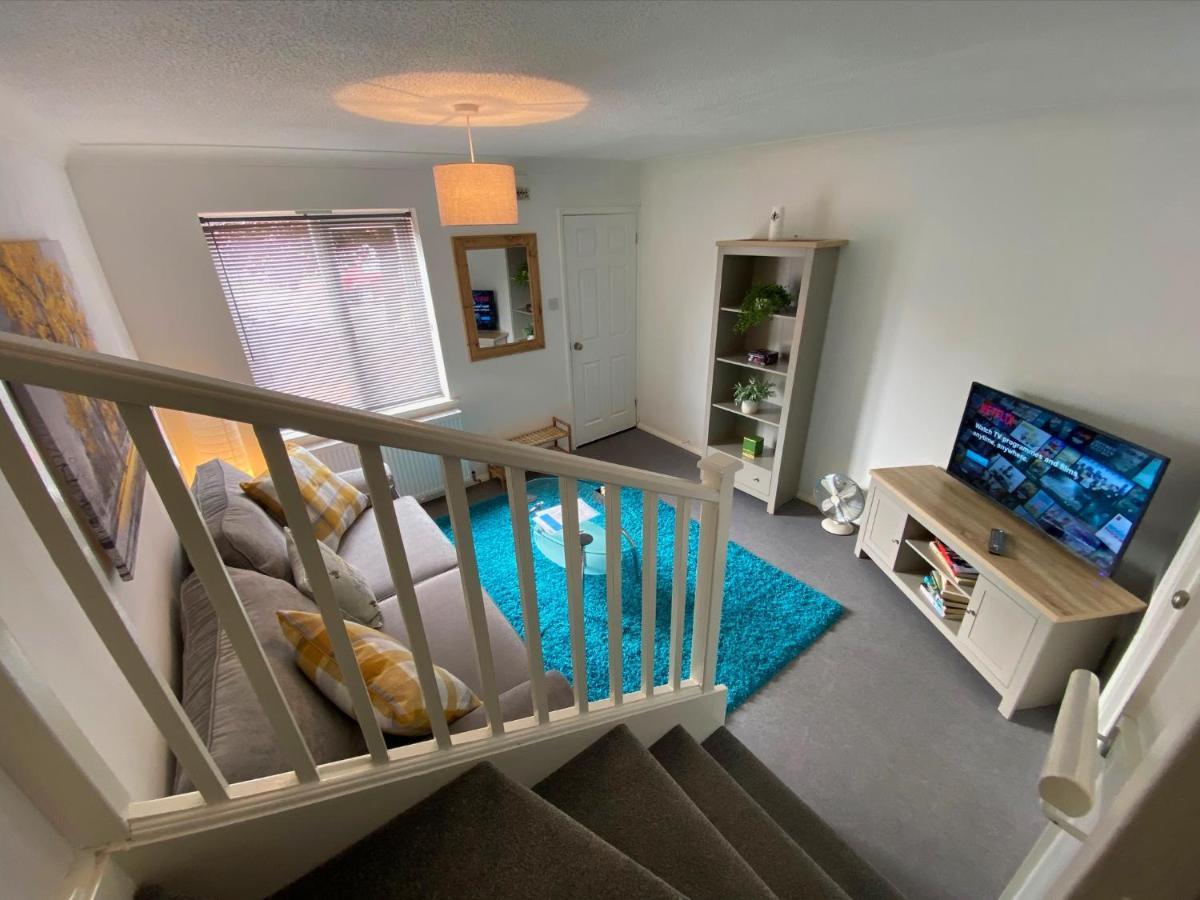 2 Bedroom Private House Near Bedford Town And Train Station Kültér fotó
